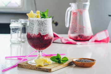 Chia pudding with red fruits smoothie