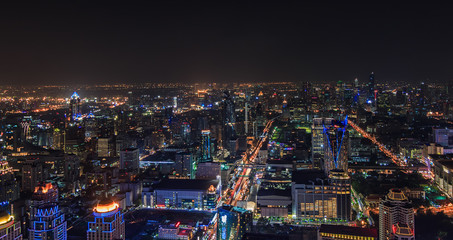 Fototapeta na wymiar Panorama of bangkok cityscape at twilight, Thailand