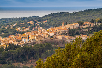 Fototapeta na wymiar village de La Cadière-d'Azur