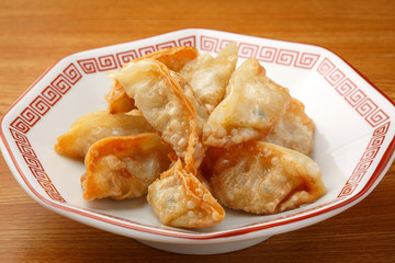 揚げ餃子