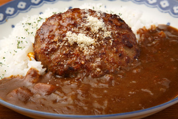 ハンバーグカレー