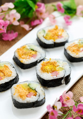 Laver rice sushi
