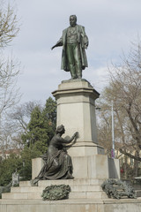 Obraz premium Denkmal für Graf Camillo Benso von Cavour in Mailand, mit Allegorie 