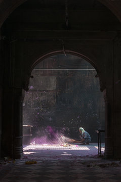 Vrindavan, Uttar Pradesh, India, Asia. Cleaning the Banke Bihari temple.