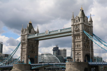 Fototapeta na wymiar Tower Bridge in London, United Kingdom 