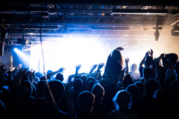 Konzertbesucher Festivalbesucher