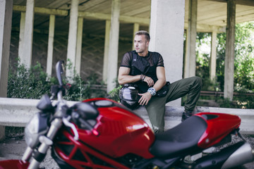 motorcyclis holds great time