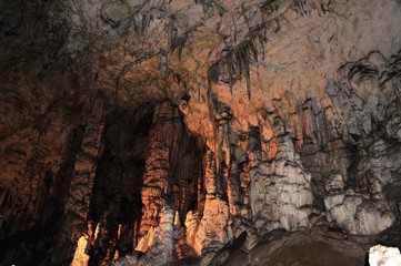 ポストイナ鍾乳洞