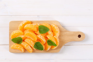 slices of fresh tangerine