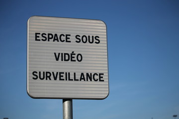 Espace sous vidéo surveillance