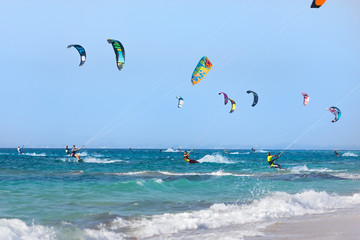 Kitesurfers on the Lefkada island, Greece. - obrazy, fototapety, plakaty