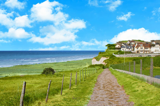 Chemin de front de mer, Criel sur Mer, Seine maritime, Normandie, France