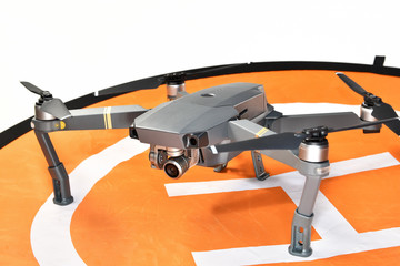 ヘリパッドのドローン