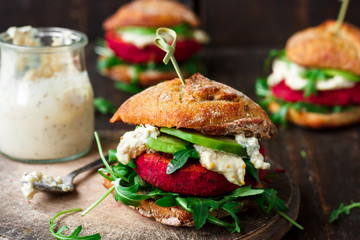 Vegan burgers with beetroot and avocado