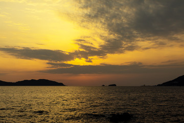 Fototapeta na wymiar 玄界灘の夕日