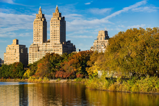 View of Upper West Side buildings and Central Park in Fall. Jacqueline Kennedy Onassis Reservoir, Manhattan, New York City