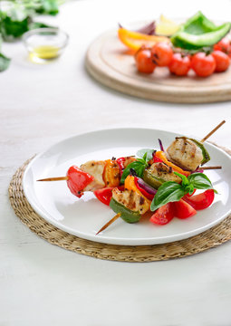Chicken and vegetables kebabs