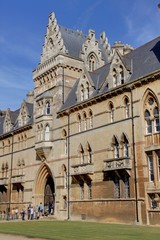 Fototapeta na wymiar ville universitaire d'Oxford