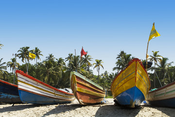 Plakat boats on the beach