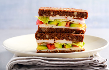 Multiseed avocado smoked chicken breast