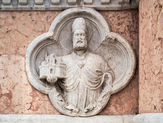 Petronio, Saint patron of Bologna, whith the city in one hand
