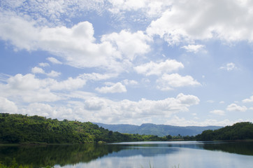 Naklejka na ściany i meble Lake in the mountains of Thailand