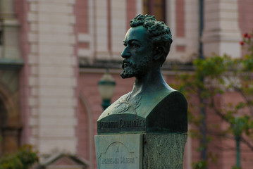 Bernardo Guimarães sculpture by Rodolfo Bernardelli