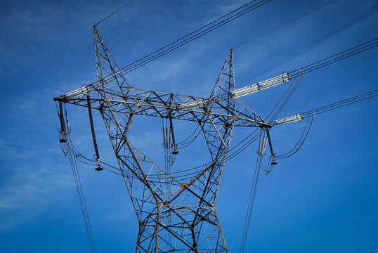 High voltage electric pillar