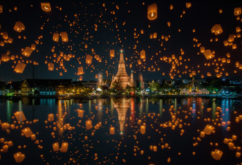 Floating lamp in yee peng festival at wat arun, Bangkok, Thailand