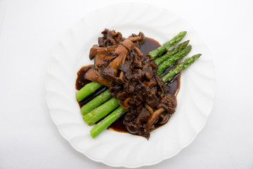 アスパラガスソテーのブラウン木野子ソースがけ