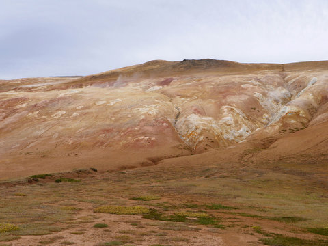 die ostseite des aktiven Vulkans Leirhnj&uacute;kur in Island