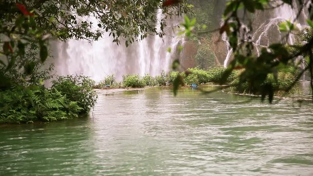 Detian or Ban Gioc waterfall
