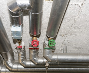 Wasserleitungen im Haus Installation