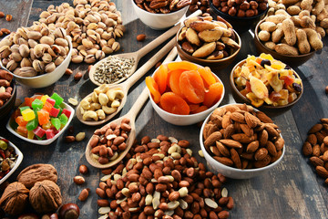 Composition with dried fruits and assorted nuts