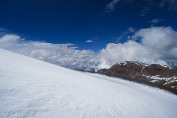 Fototapeta na wymiar snow in the mountains. Altai