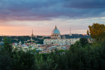 Fototapeta na wymiar St. Peters Basilica at sunset