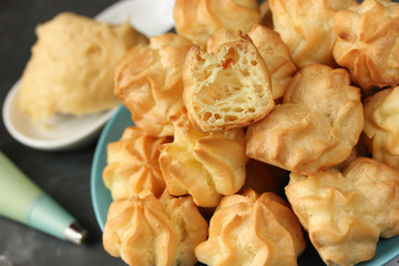Cream puffs , perfect choux dough cakes