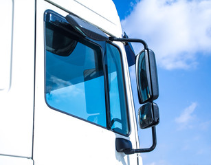 Truck side mirror