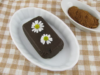 Carob-Creme