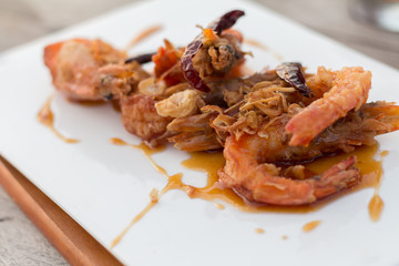 Deep fried shrimps serve with sweet fruit sauce