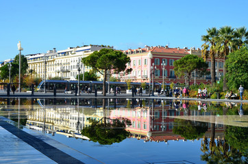 Tramway place Massena, Coulée verte à Nice