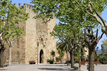 Fototapeta na wymiar Town gate Porta de Xara in Alcudia, Mallorca, Balearic Islands, Spain, Europe