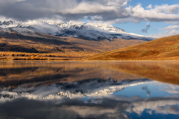 lake mountains reflection snow clouds autumn