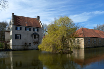 Fototapeta na wymiar Wasserschloss Haus Dellwig, Dortmund, Germany