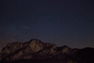 Drachenwand in Mondsee bei Nacht