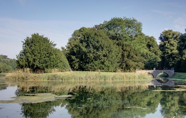 manoir de style palladien dans la campagne anglaise