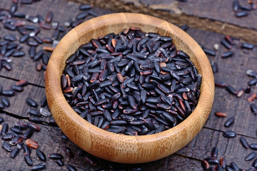 Bamboo bowl with black rice