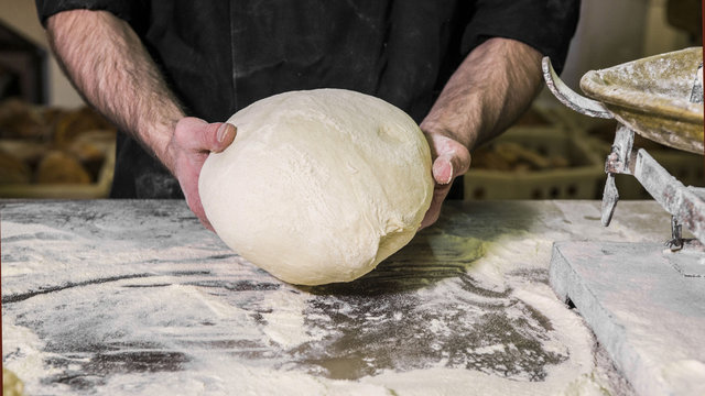 impasto base per pane in panificio