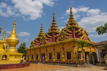 Fototapeta premium Burmese style temple, Ye city