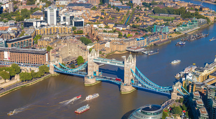 Obraz na płótnie Canvas Aerial view of Tower Bridge in London